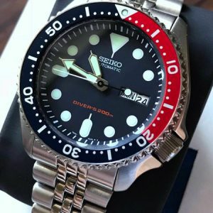 Seiko Men's Skx009k2 Diver's Analog Automatic Stainless Steel Watch